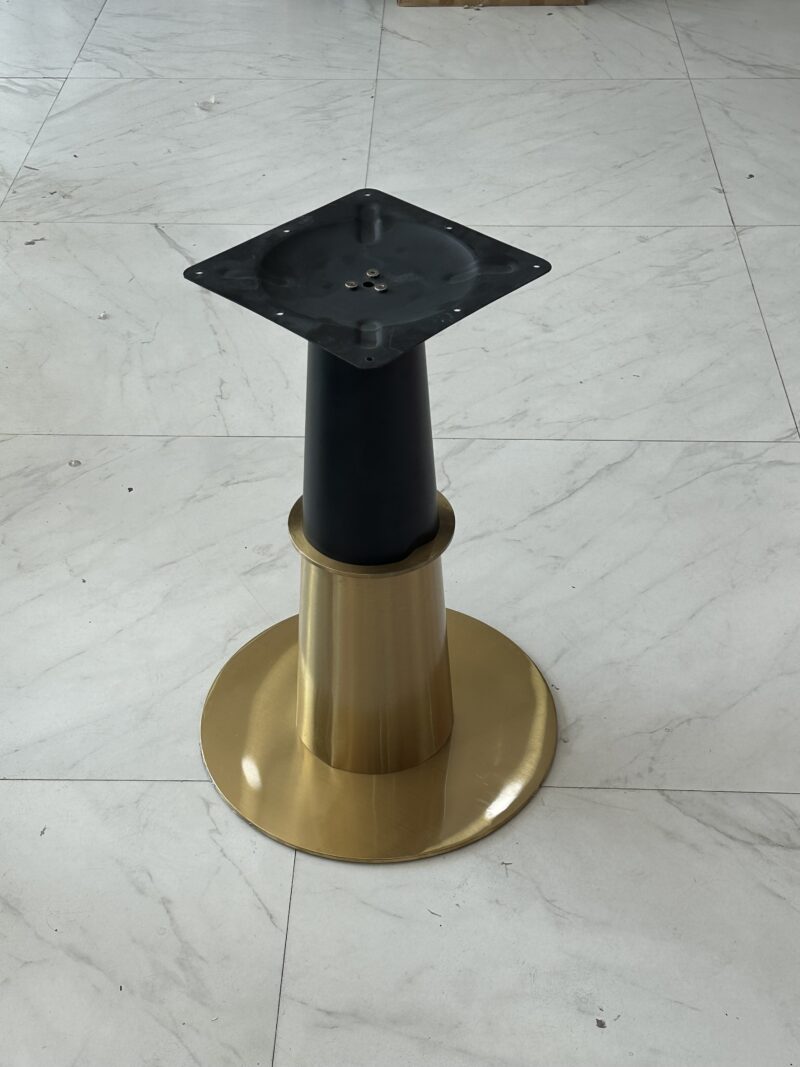 A15- QARA MAT QIZILI